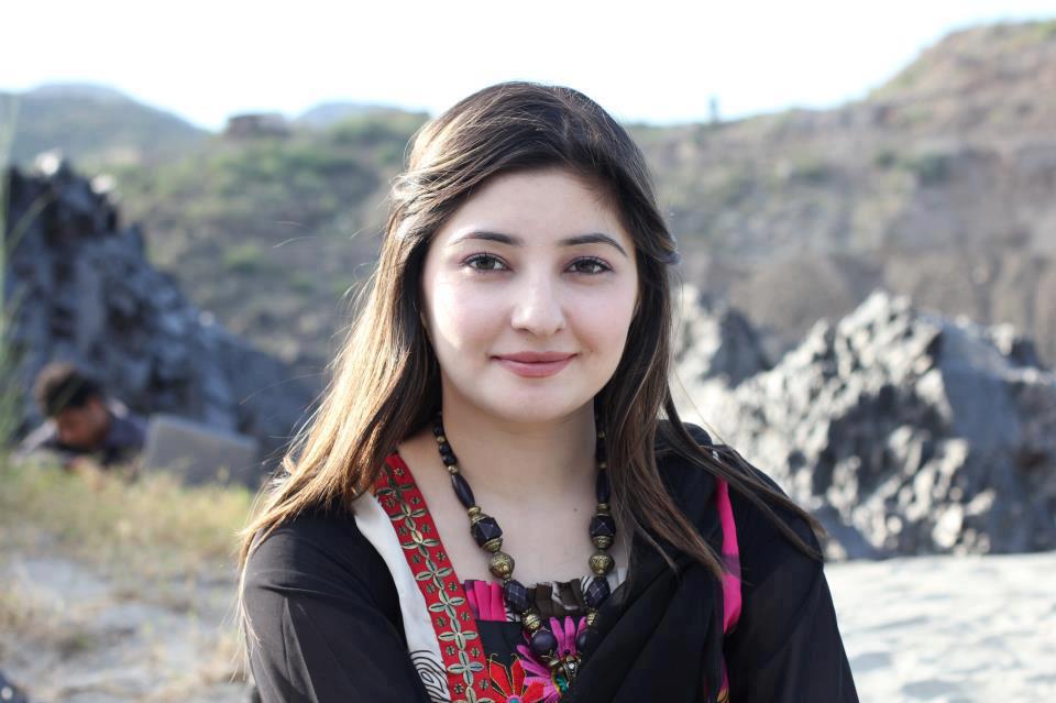 Gul-Panra-new%20pictursphoto%20wallpeperpashton%20GirlsPicturepashton%20girls%20hot%20PictureActress%20PicturesGirls%20pictures.jpg