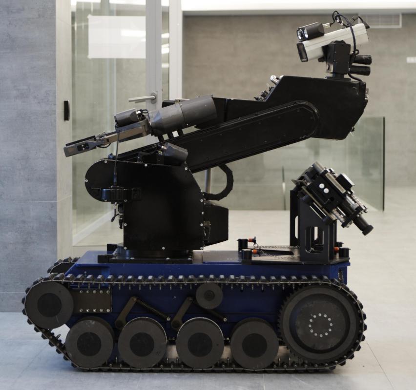 bomb-detecting-robot.jpg