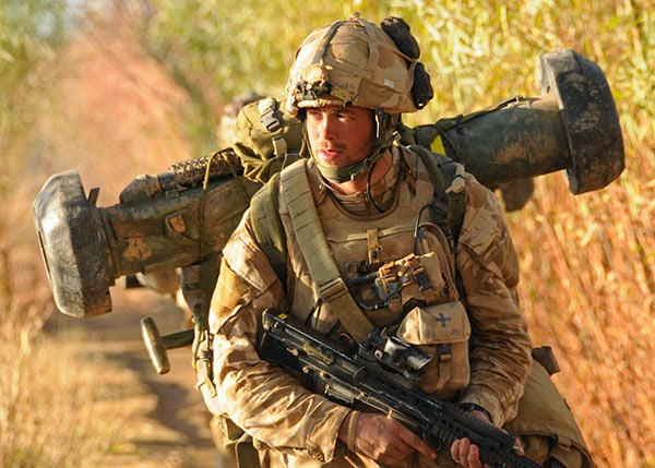 Royal_Marine_in_Afghanistan.jpg