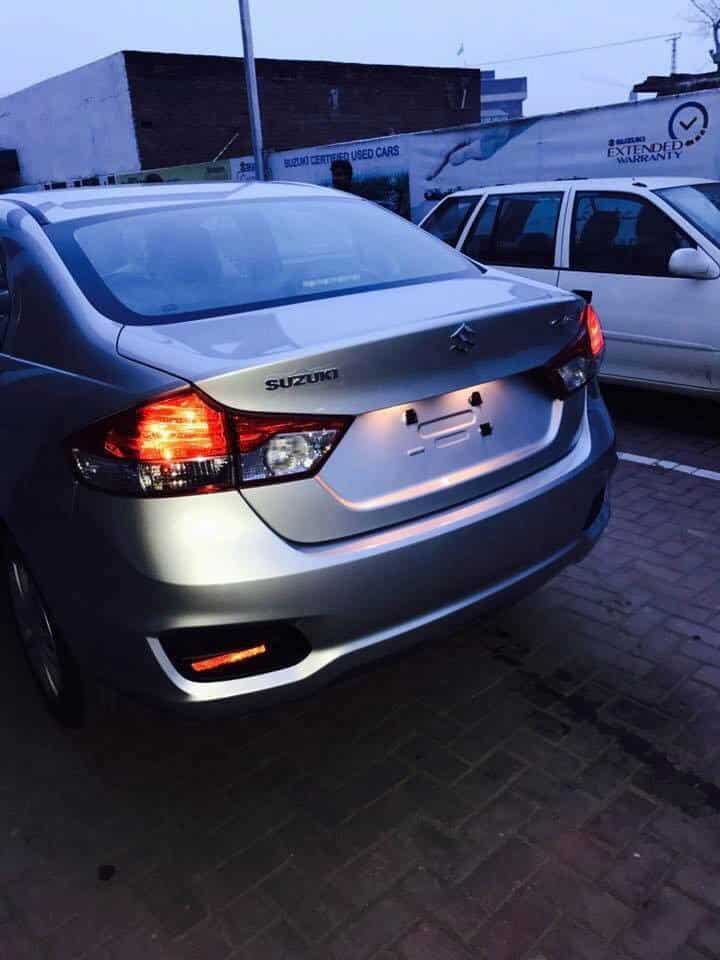 suzuki-ciaz-rear-right.jpg