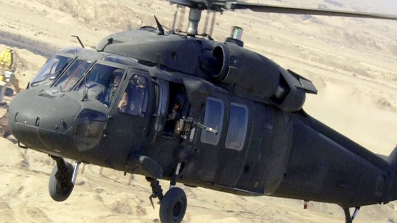Blackhawk-helicopters-Afghanistan.jpg