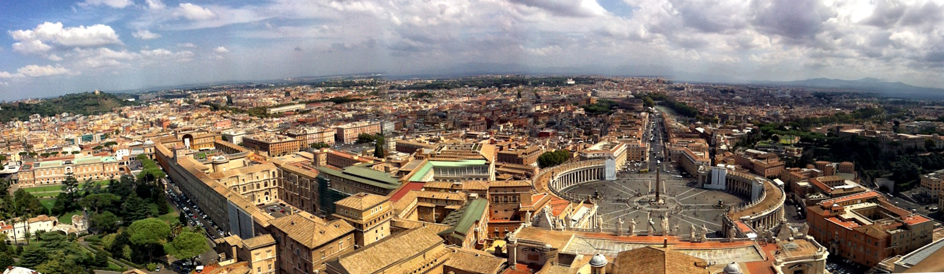 Panoramic_Rome_StPetersBasilicaDome.jpg
