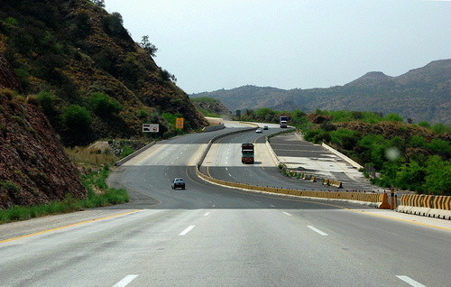 m2-motorway-connecting-islamabad-and-lahore-pakistan.png