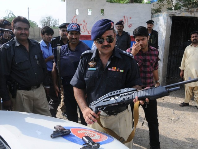 504756-karachipoliceexpress-1360358534-329-640x480.jpg