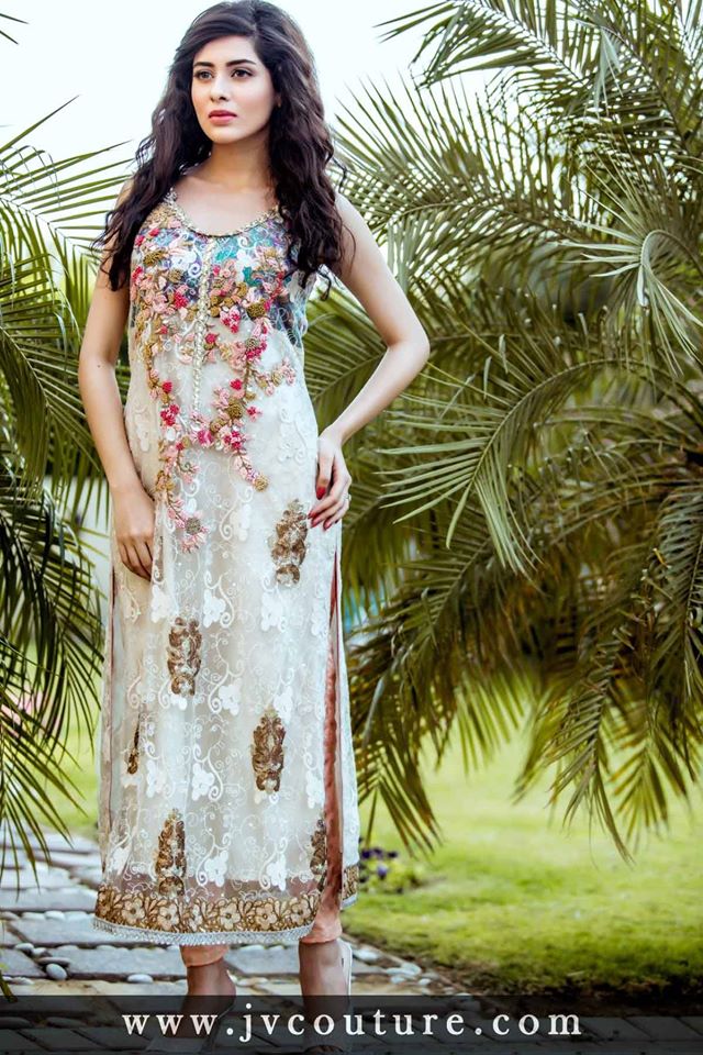 Party-Wear-Embroidered-Dresses-Designs-Collection-2016-2017-3.jpg