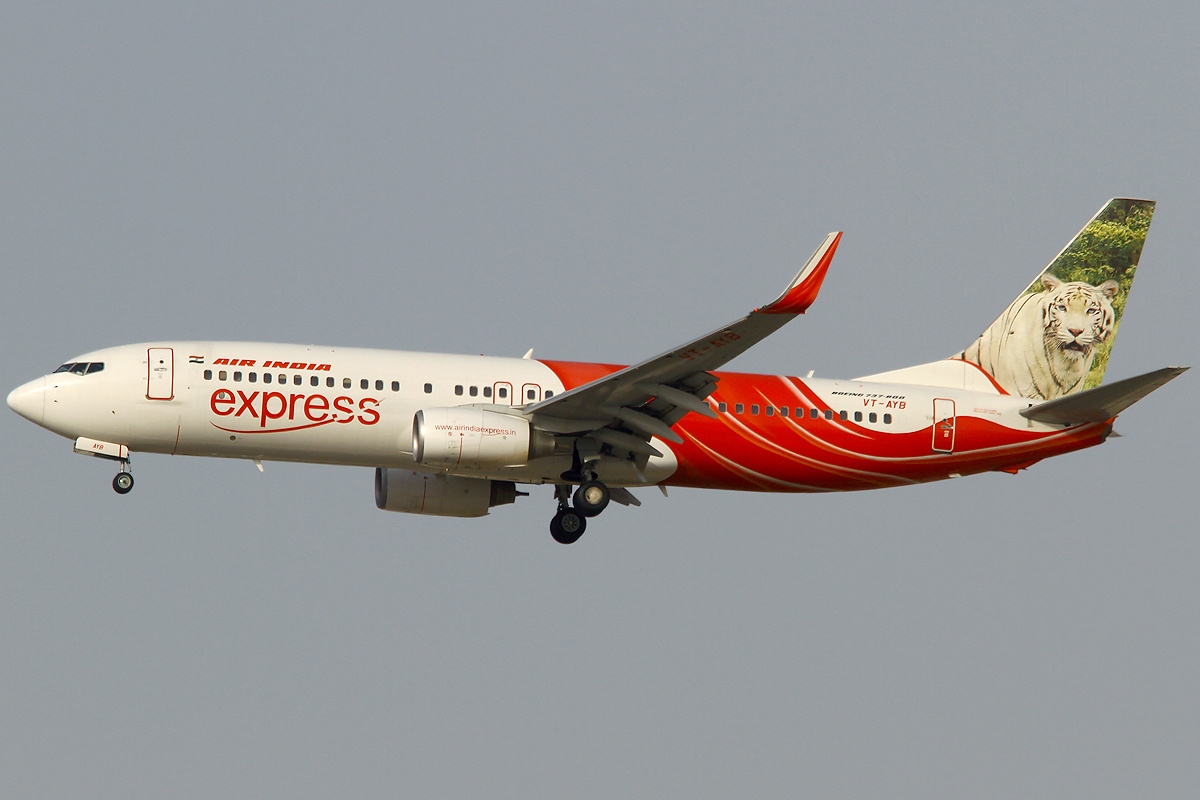 Boeing_737-8HG%2C_Air_India_Express_AN2080238.jpg