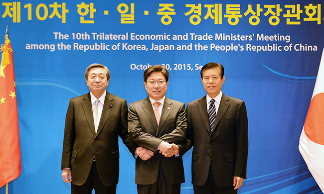 151030_p11_korea.jpg