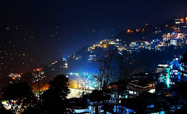 Gangtok_night_amit_mitra.jpg