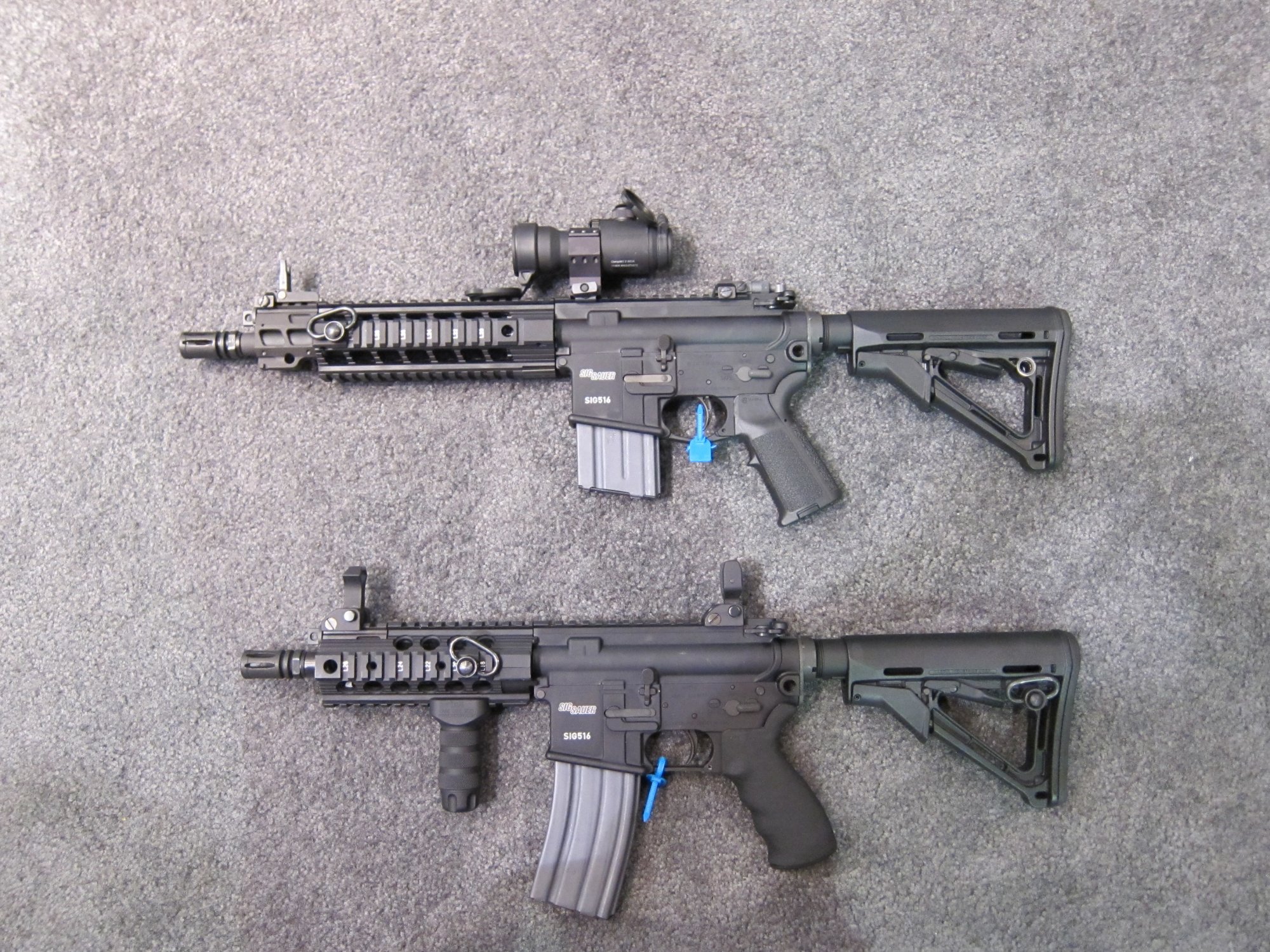 SHOT_Show_2010_SIG_SAUER_SIG516_Gas_Piston_Op_Rod_Carbine_SBR_Series_10.jpg