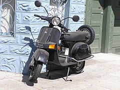 240px-Bajaj_chetak_scooter_01.jpg