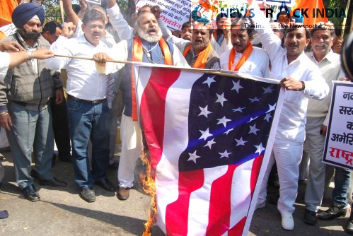 5663.Rashtrawadi-Shiv-Sena-burns-US-flag.JPG