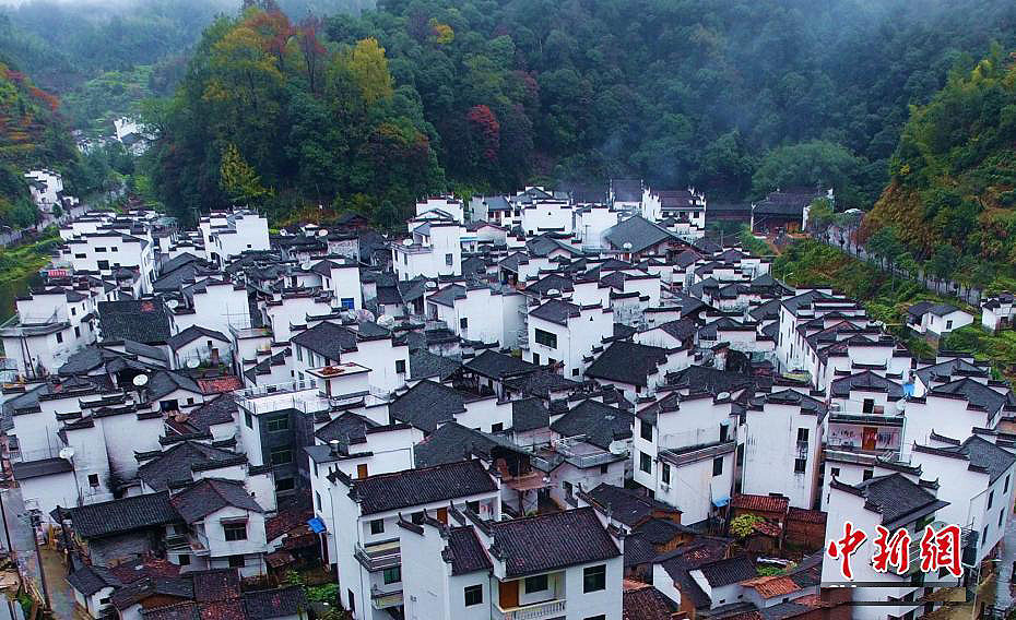 roundvillage4.jpg