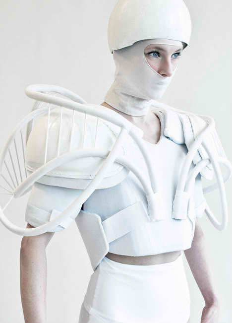 Futuristic-Fashion-Whiteness-Julia-Krantz.jpg