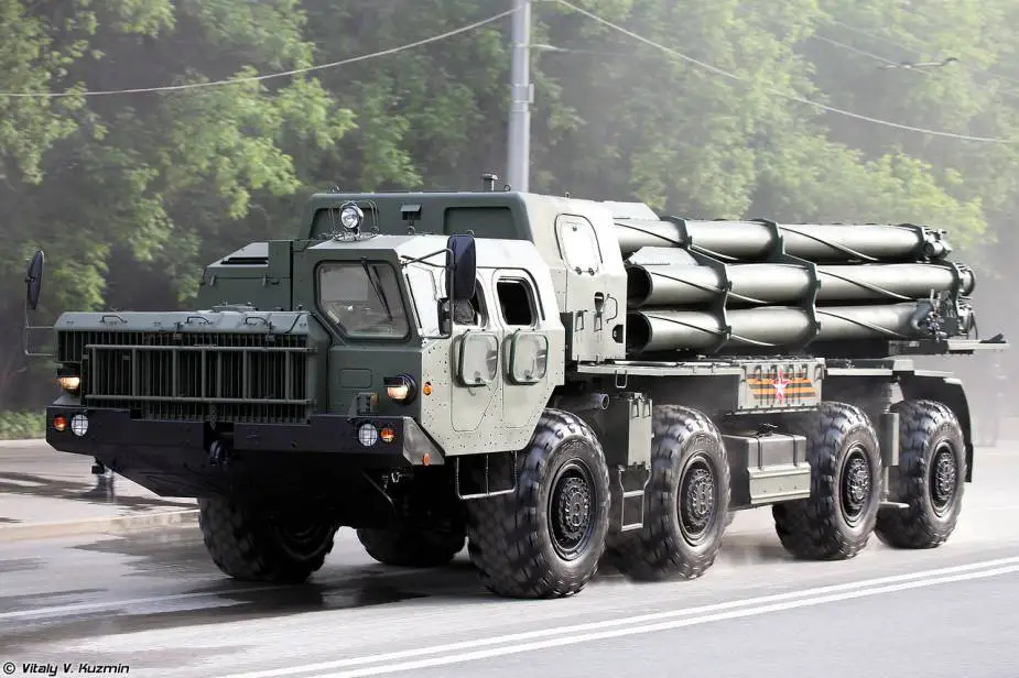 Tornado-S_MLRS_300mm_Multiple_Launch_Rocket_system_Russia_Victory_Day_military_parade_2020_925_001%C2%B5.jpg