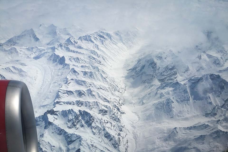 winter-flight-ladakh.jpg