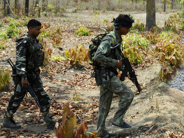 crpf-commandant-injured-in-naxal-attack.jpg