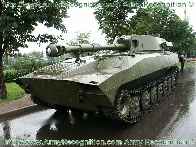 2S1_Gvozdika_122mm_self-propelled_howitzer_tracked_armoured_vehicle_Russia_Russian_army_defence_industry_640.jpg