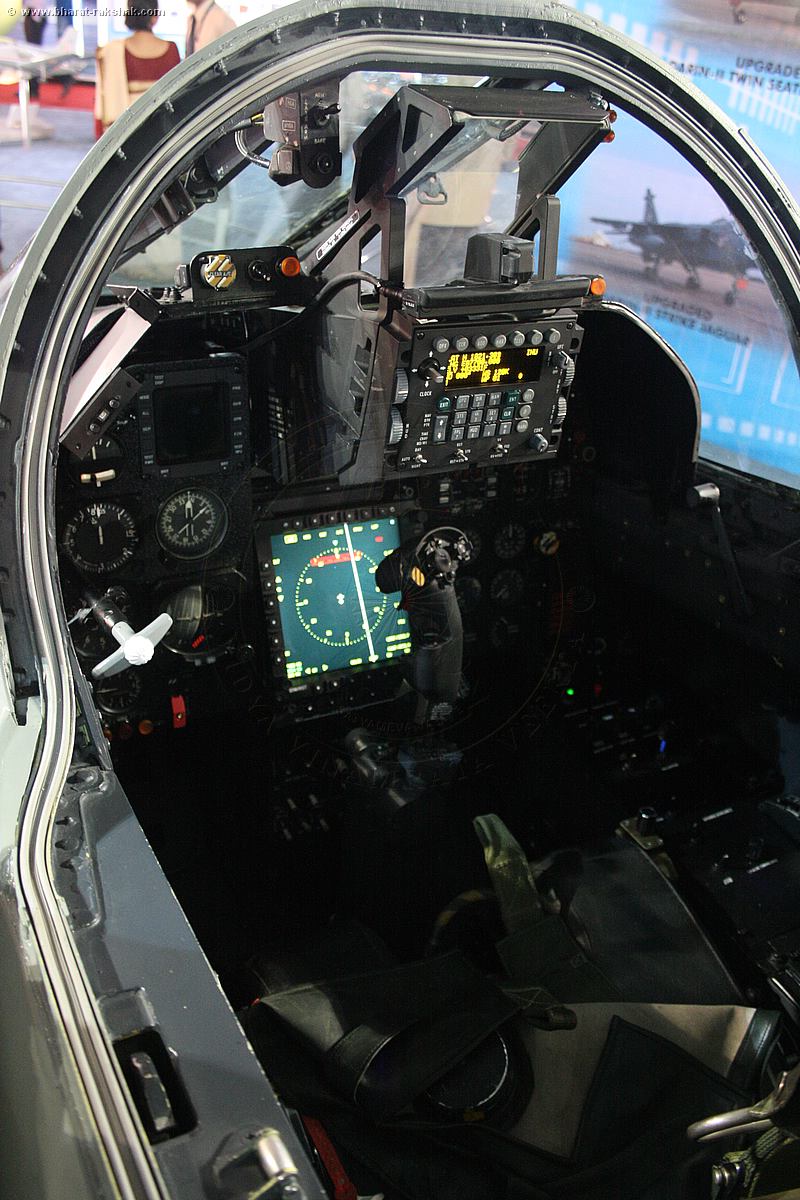 Darin+II+Jaguar+Cockpit+Display+04.jpg