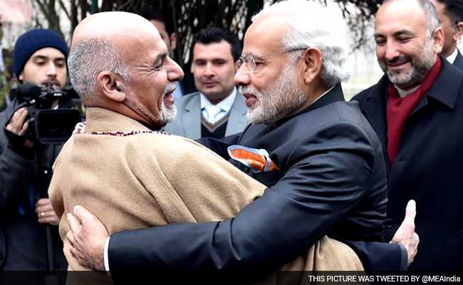 pm-modi-ashraf-ghani-embrace_650x400_71451017273.jpg