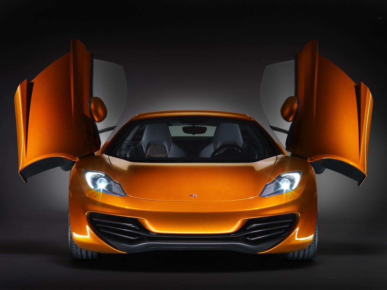 2011-McLaren-MP4-12C-front-view.jpg