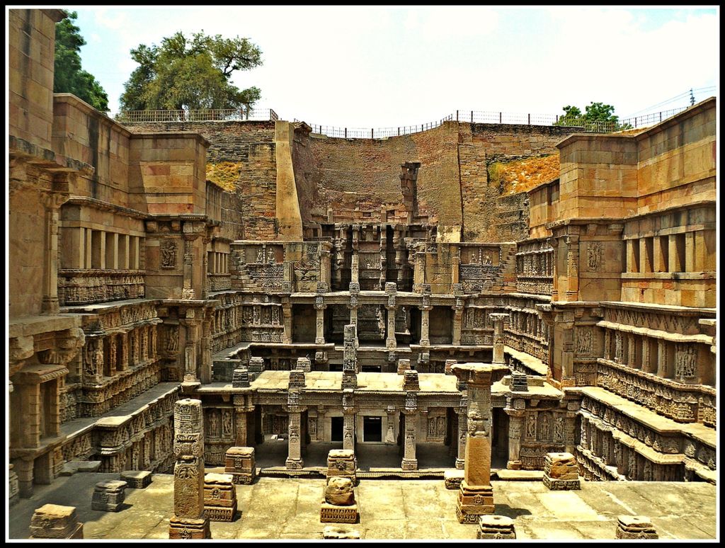 rani-ni-vav.jpg