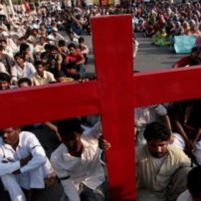 25pak-christians.jpg