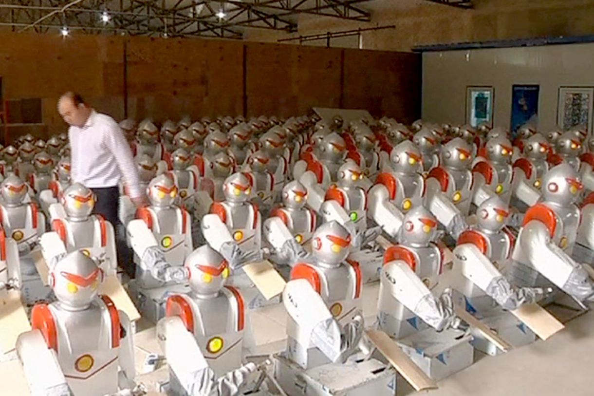 chinese-robot-noodle-making-army.0.jpg