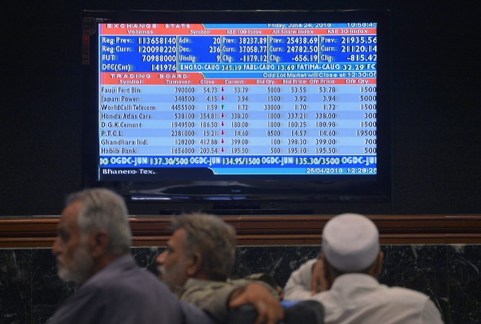 Stock-exchange-Karachi-1-e1466789118685.jpg