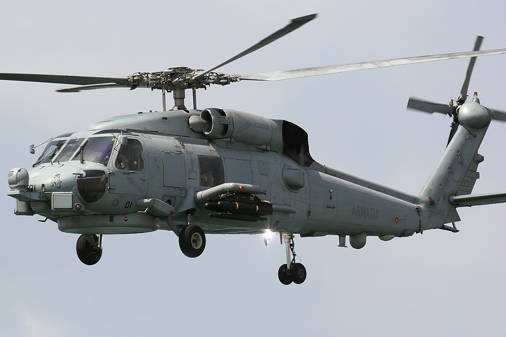 Sikorsky_SH-60B_Seahawk_Spanish_Navy_S-70B-1.jpg