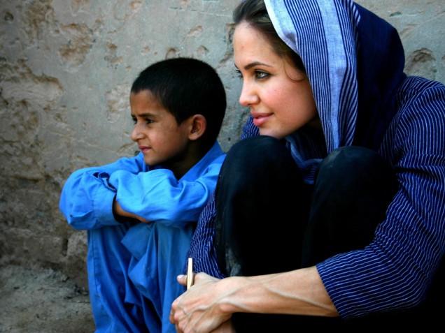 angelina-jolie-pakistan2_860.jpg