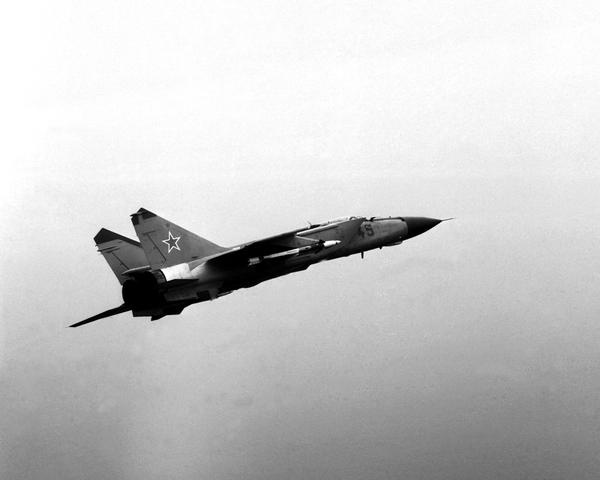 mig-25-DNSN8809538_JPG.jpg