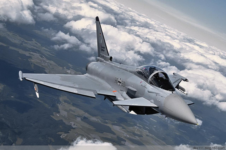 Euro-Fighter_Typhoon.jpg