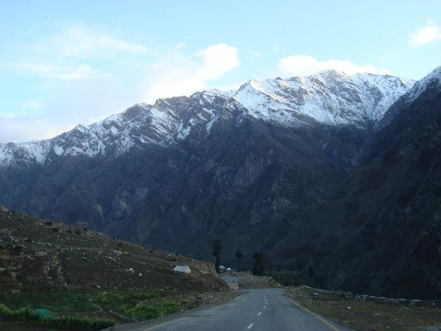 452821-OnthewaytoBabusarPassfromNaranValleyNorthernPakistan-1350481276-904-640x480.jpg