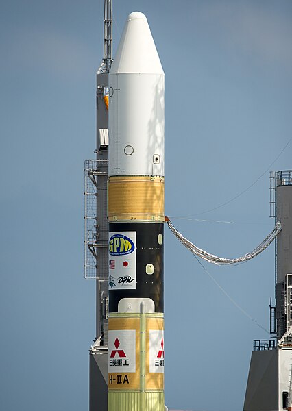 426px-Payload_fairing_of_GPM%27s_H-IIA_rocket.jpg
