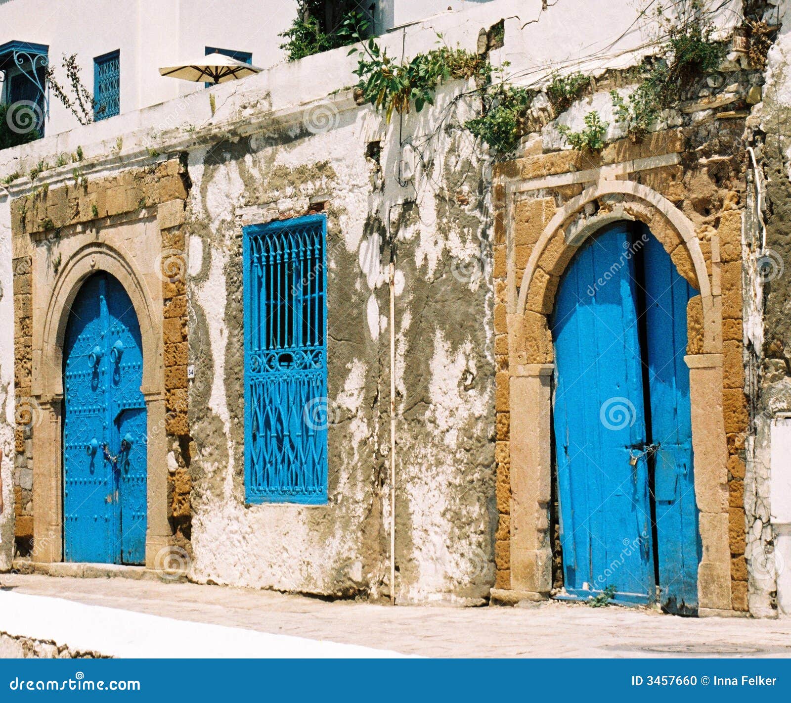 blue-doors-tunisia-3457660.jpg