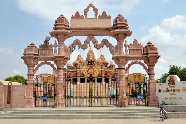 0001.smvs_shri_swaminarayan_mandir_mehsana.jpg