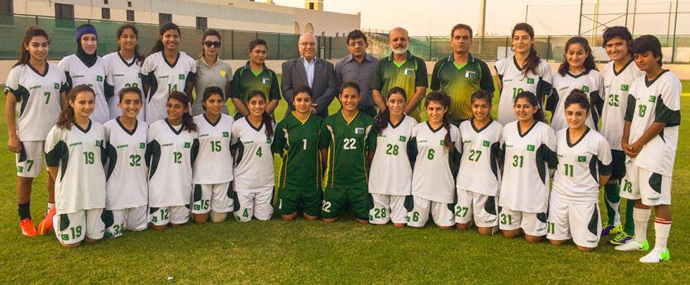 pakistan-women-football-team.png