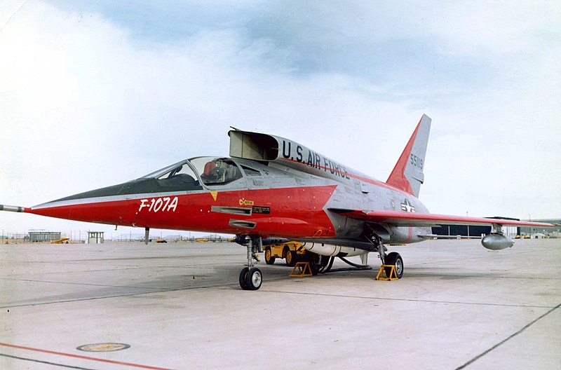 800px-NAA_XF-107A.jpg