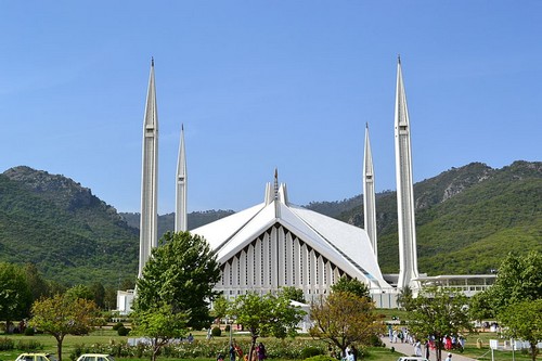 Shah-Faisal-Masjid.jpg