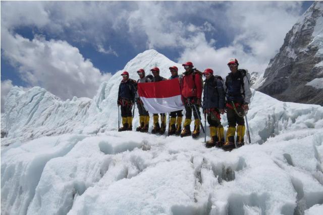 Sanawar-Everest-Team.jpg