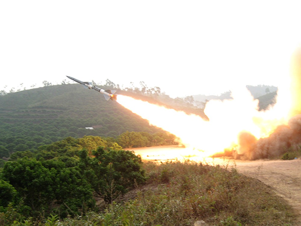 viet-nam-van-tiep-tuc-duy-tri-ten-lua-sa-2-huyen-thoai.jpg