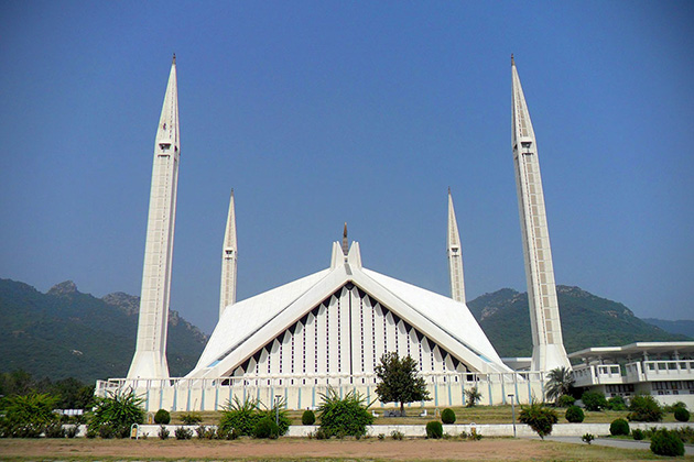 Shah-Faisal-Mosque-Islamabad.jpg