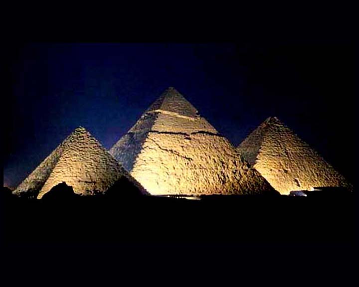 Pyramids3Night.jpg