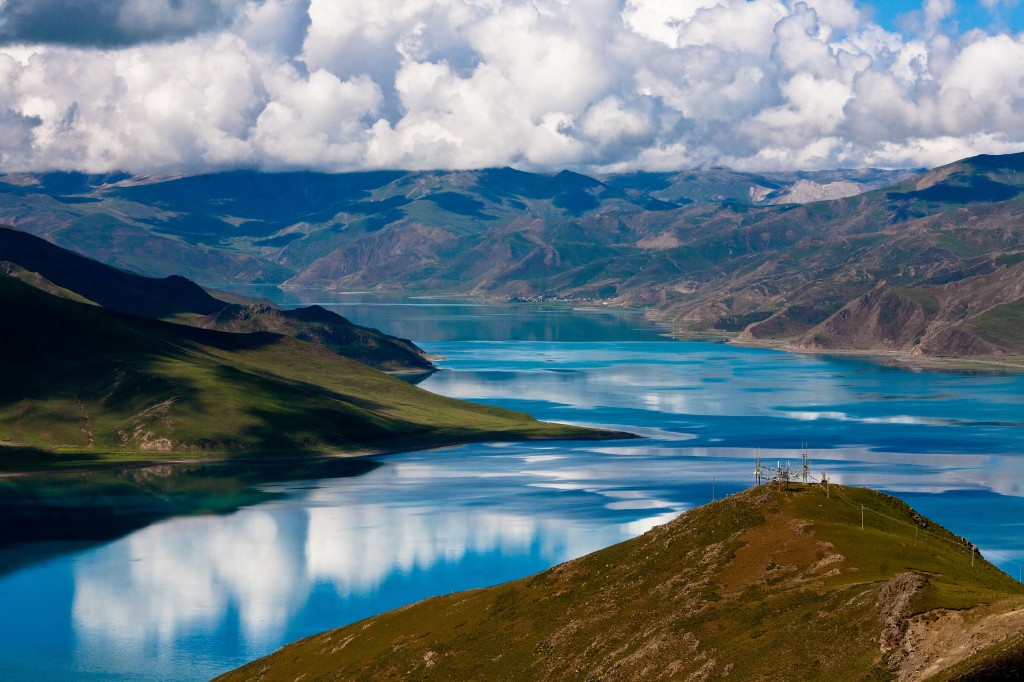 Yamdrok_Lake_Tibet_2-1024x682.jpg