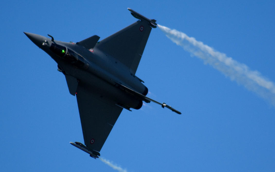 Dassault_Rafale_Close_up_by_Rikkubeauty.jpg