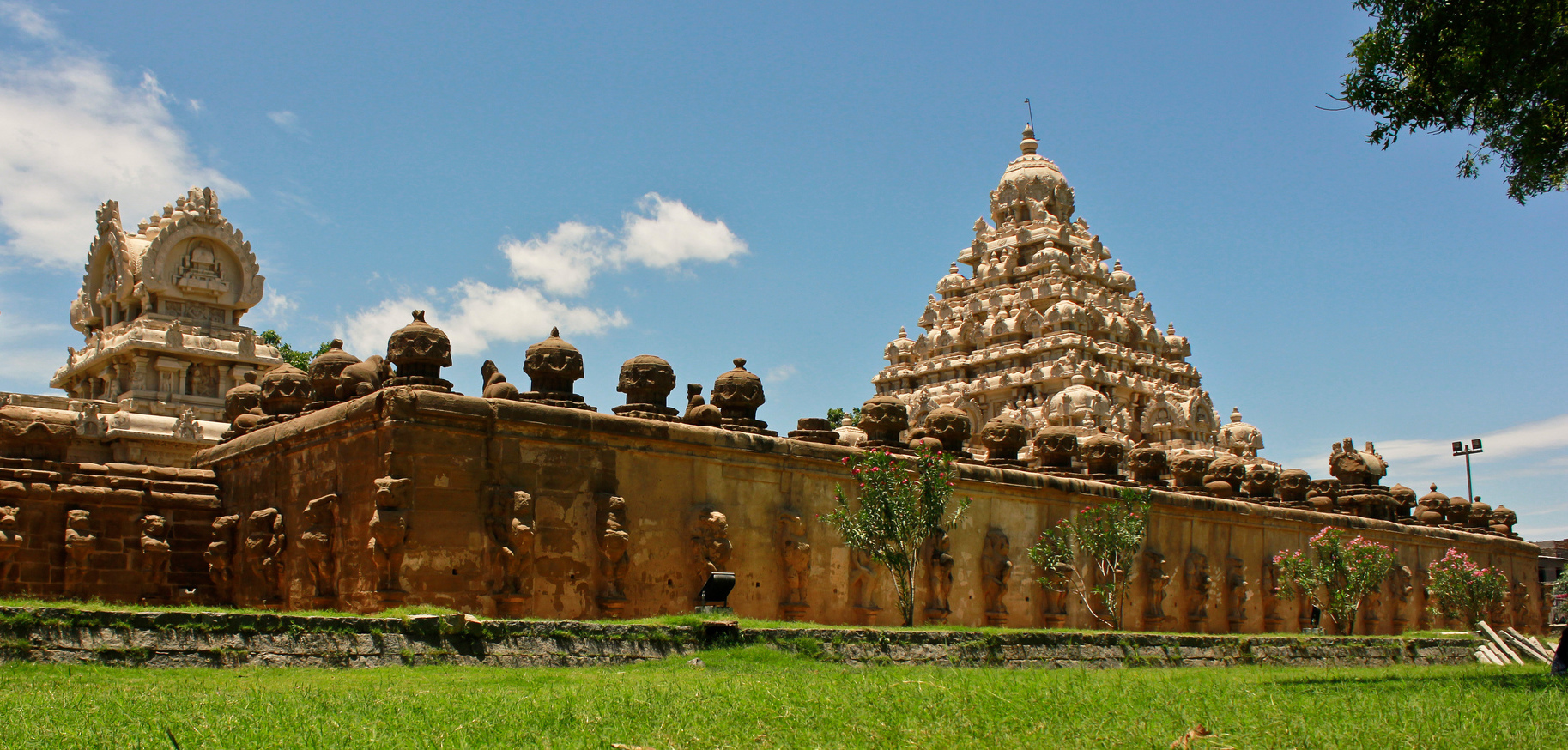 Kailasanathar_Temple._Kanchipuram,_TamilNadu.jpg