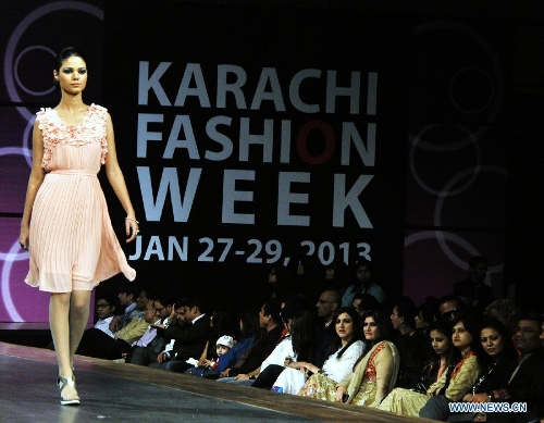 Karachi+Fashion+Week+2013.jpg