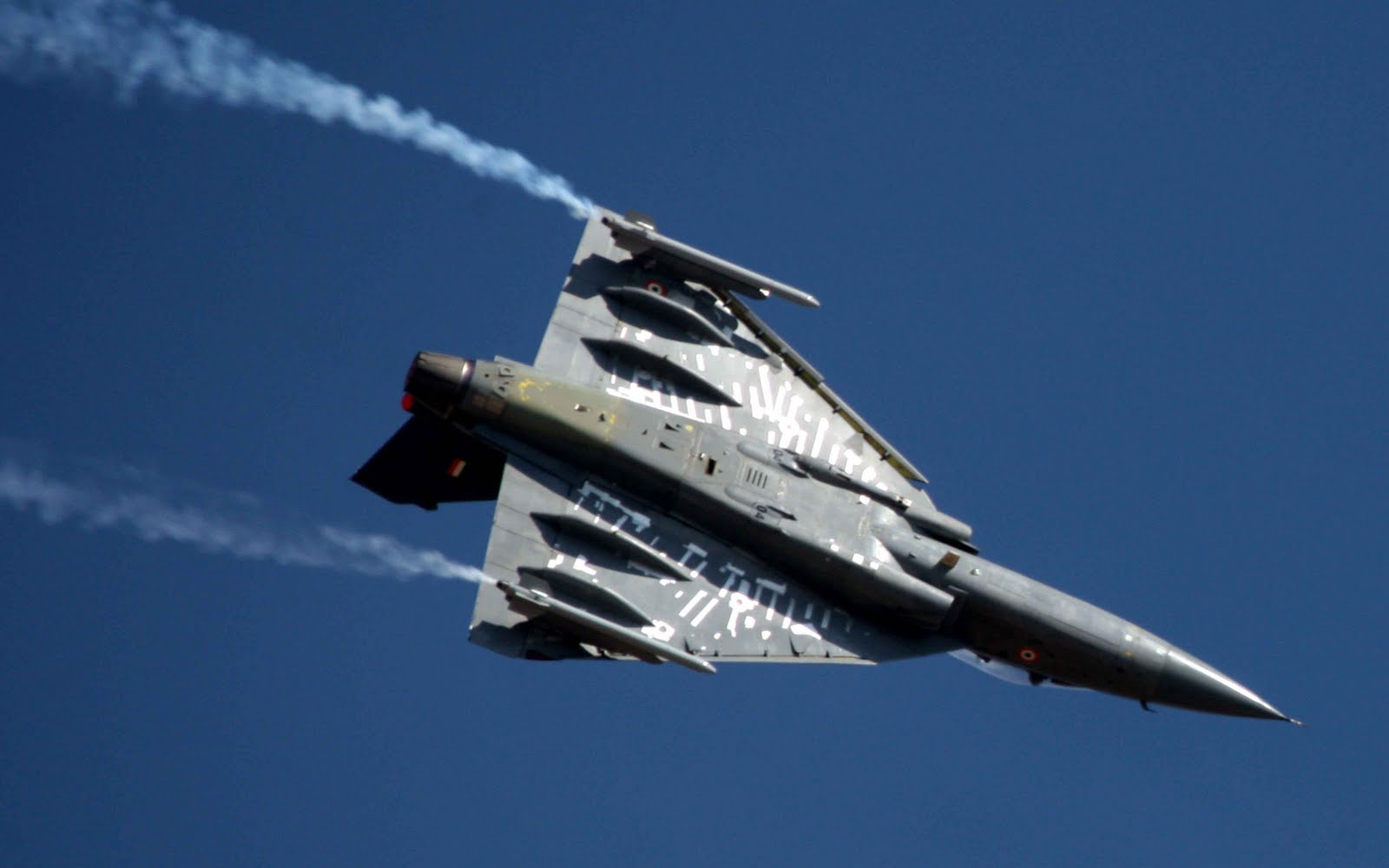 AEROINDIA%2B2011%2B-%2BDAY%2B4%2B-%2BLOT%2BIII%2B%252811%2529.JPG