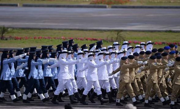 14-Women-in-Pakistani-Armed-Forces.jpg