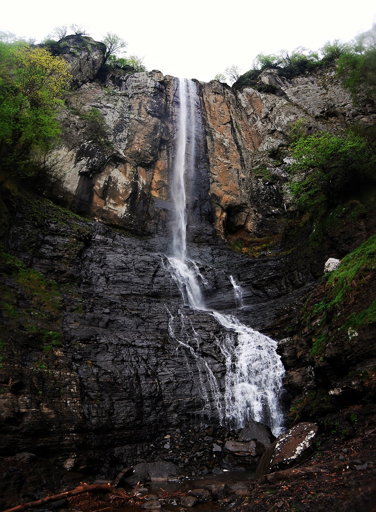 laton_waterfall_by_lordxar-d5nqqt6.jpg